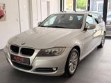 BMW 320 3 Touring 320d-Aut-Navi-Pdc-Pano-
