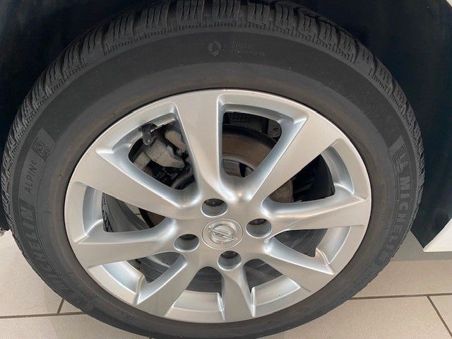 Fahrzeugabbildung Opel Corsa F Edition 1.2T LED/NAVI/ALU/TEMPOMAT