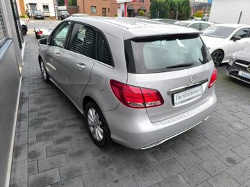 Bild 4 Mercedes-Benz B 180 Style Automatik Navi PDC SHZ