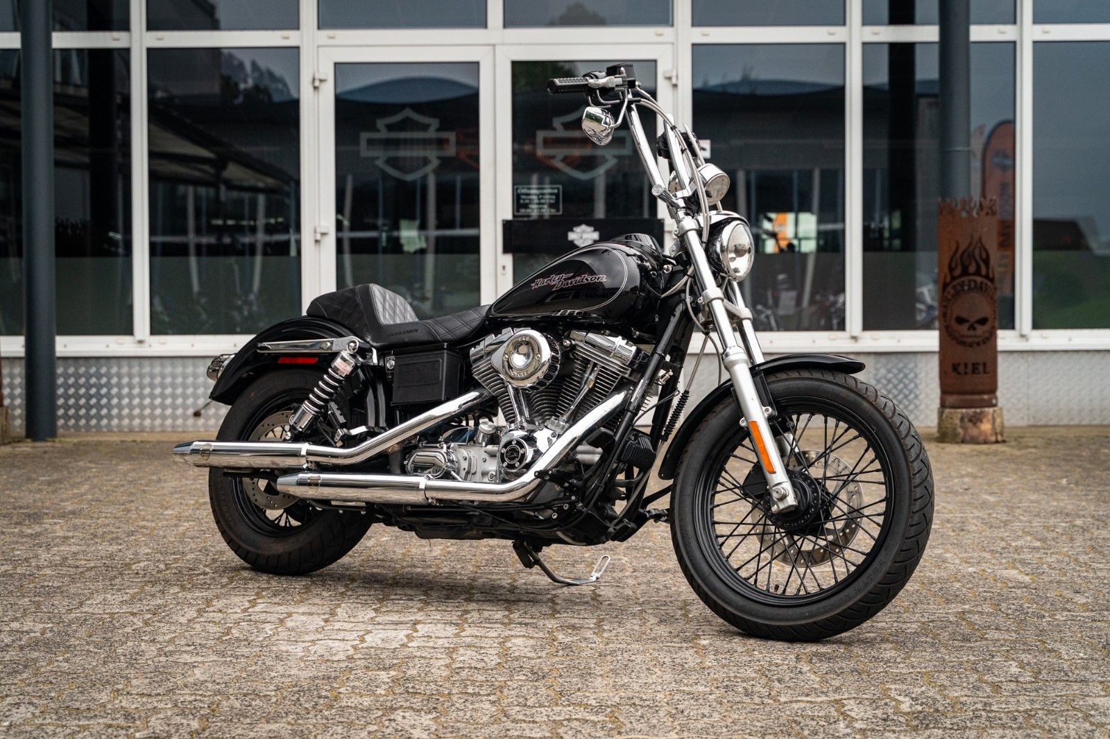 Fahrzeugabbildung Harley-Davidson DYNA SUPER GLIDE CUSTOM  FXDCI - PENZL - APE
