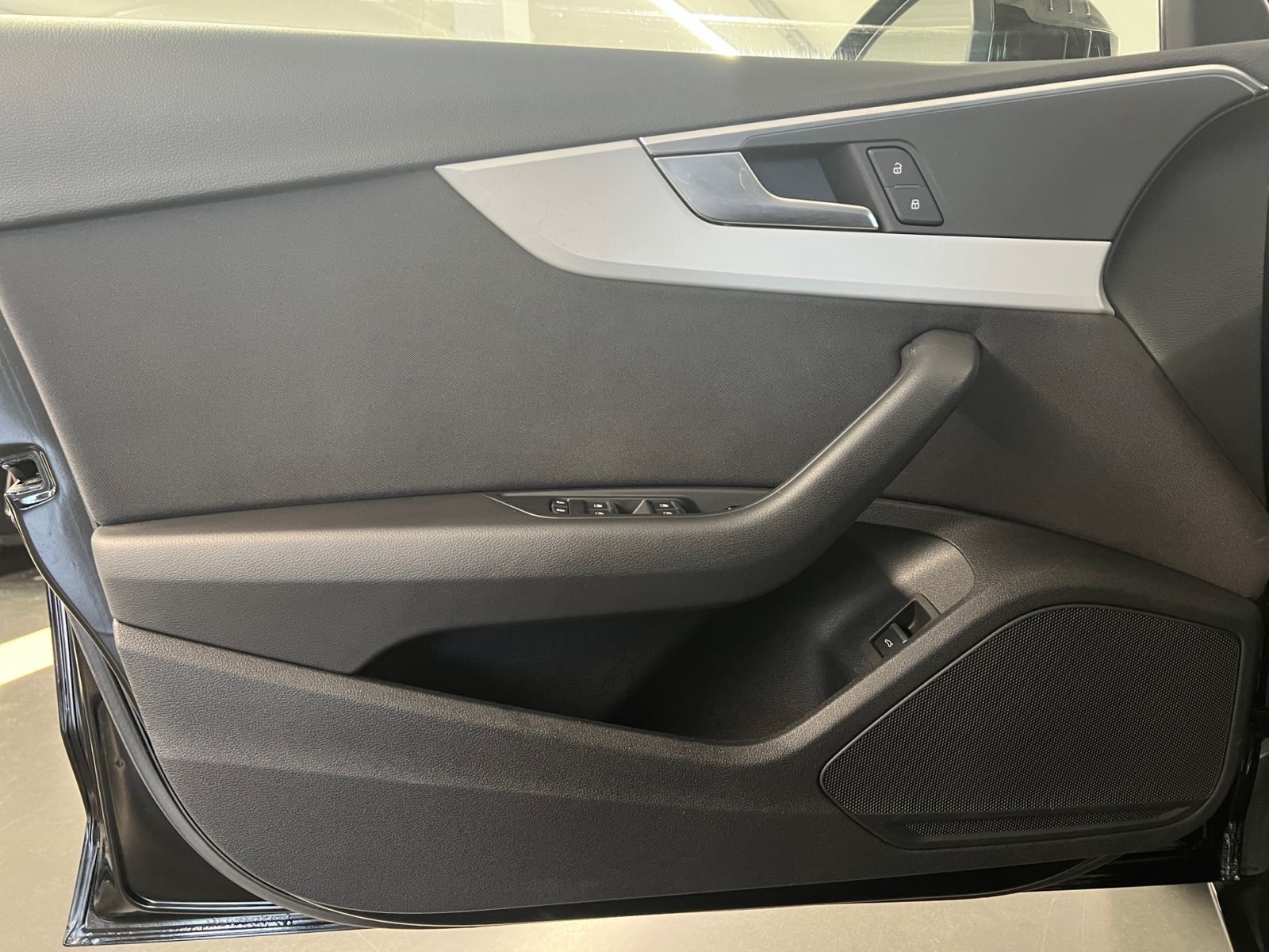 Audi A4 - Bild 9