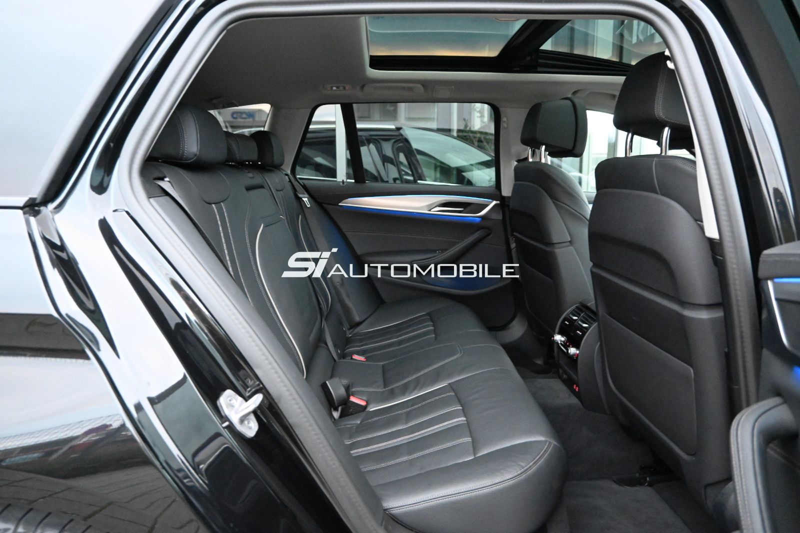 Fahrzeugabbildung BMW 530d xDr. Touring  Luxury °ACC°AHK°STHZ°360°KAM°