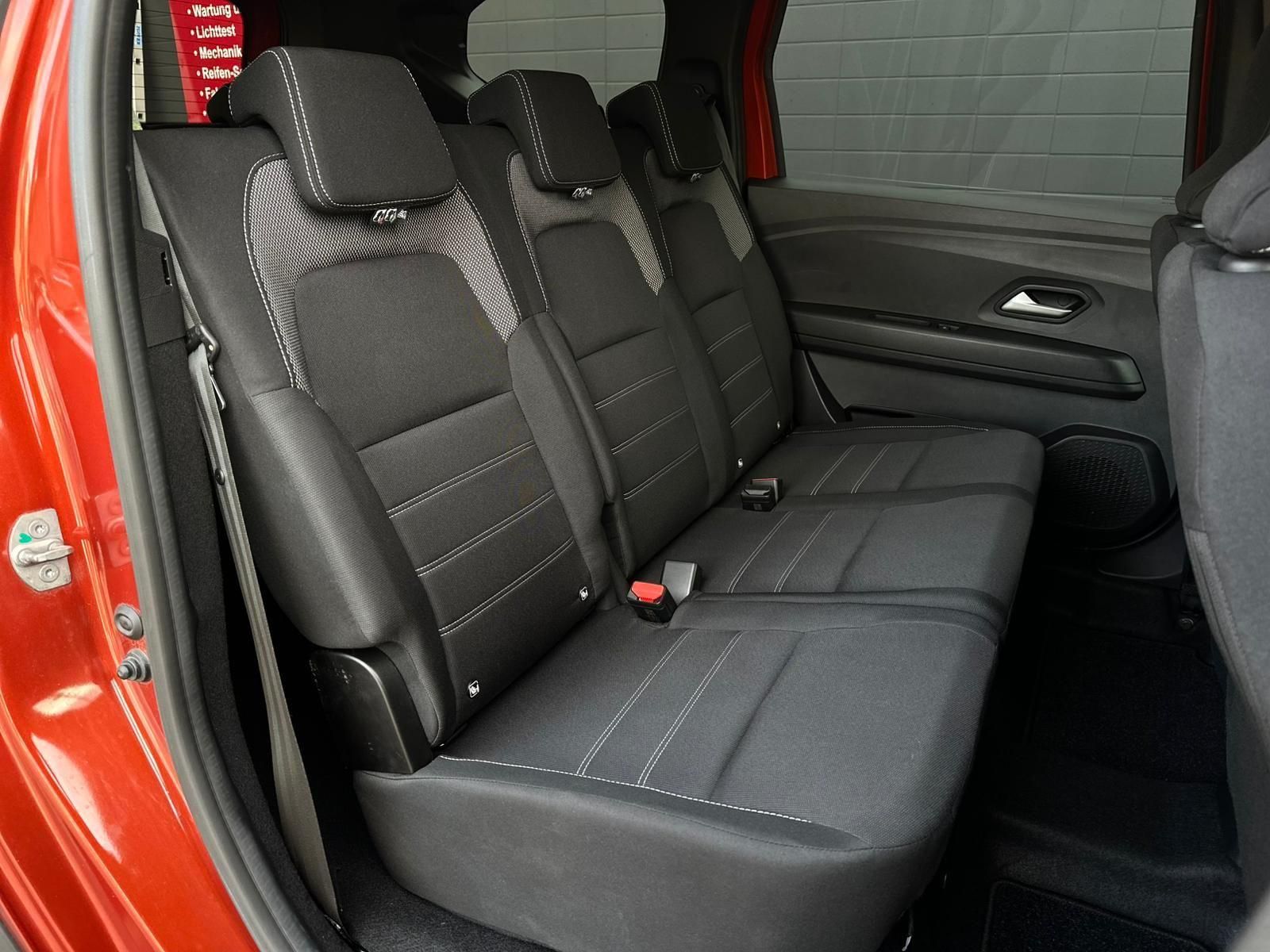 DACIA Jogger 1.0TCE EXPRESSION* LED#SHZ#TEMPO#NAVI#PDC - Image 16