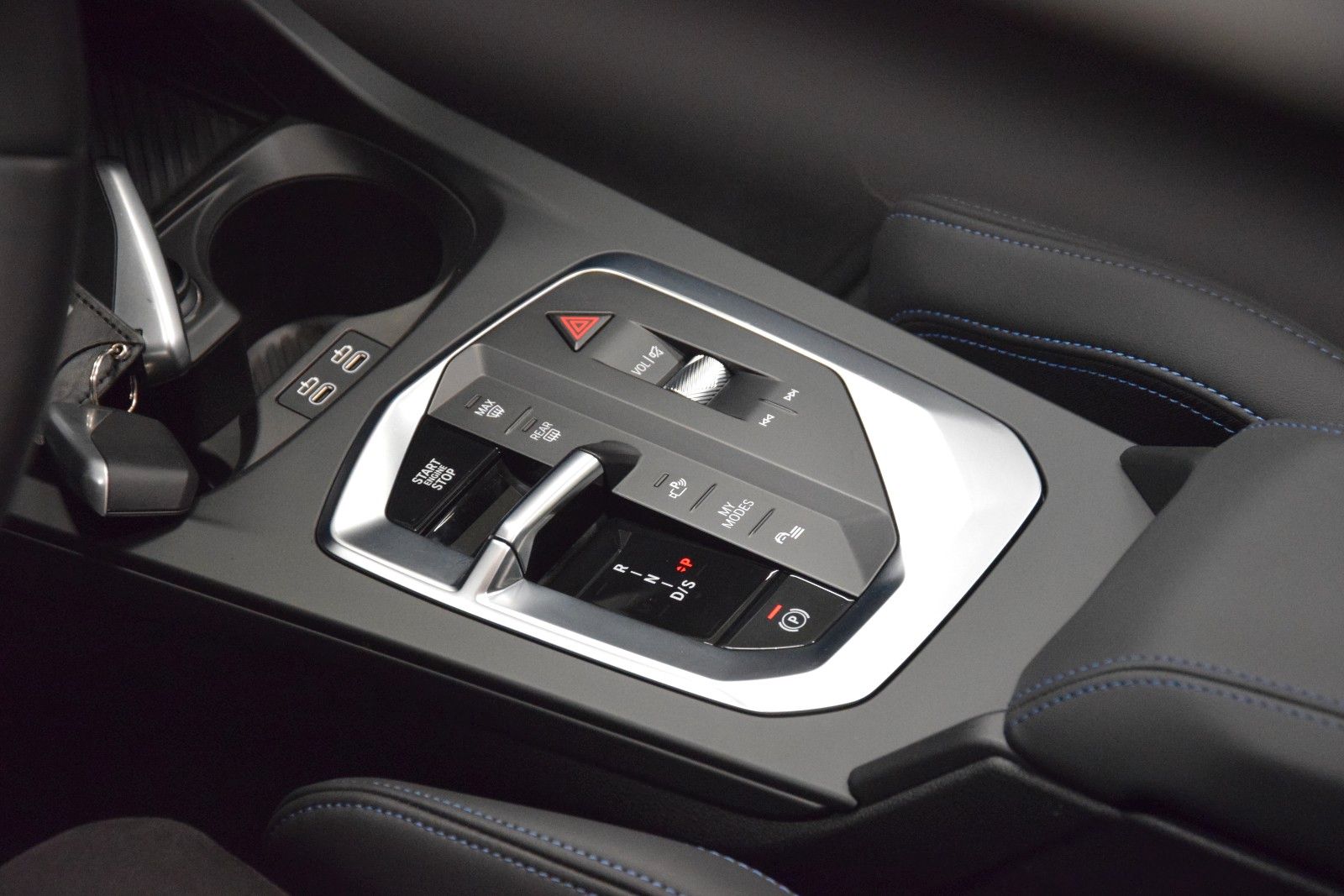 Fahrzeugabbildung BMW 118 d M Sport Pano Ambiente LED Kamera Alcantara