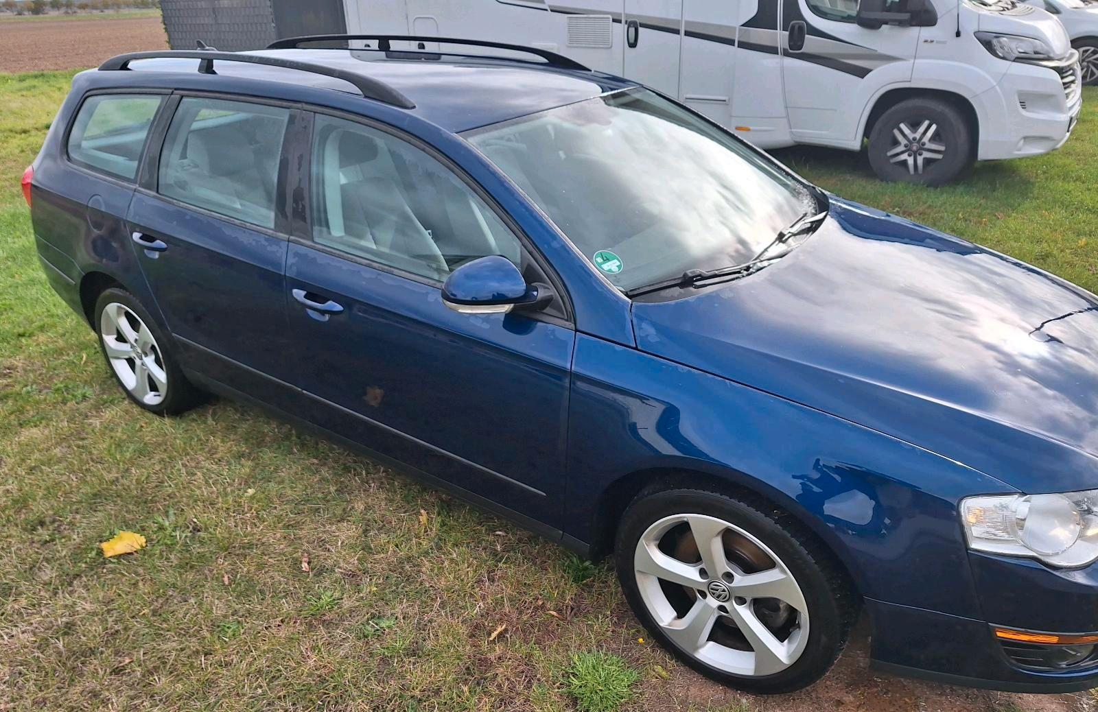 Volkswagen Passat 2009 — вигляд ззаду