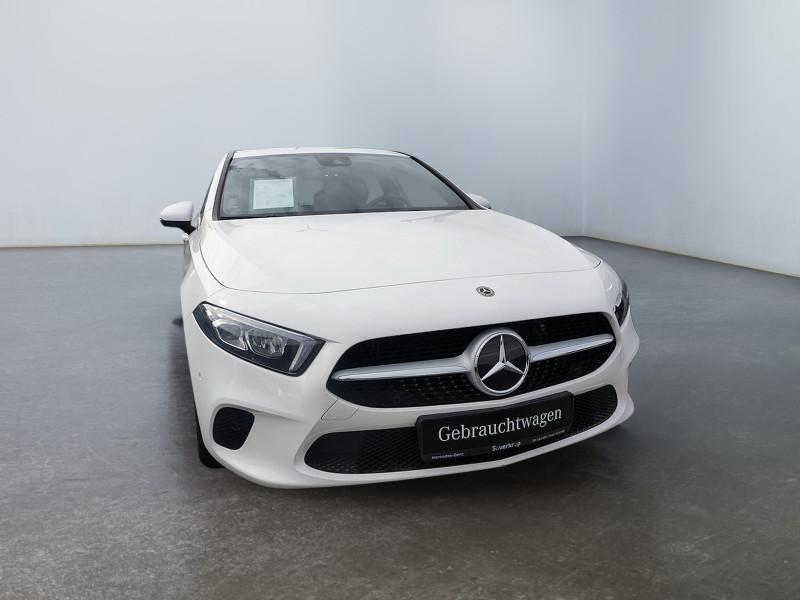 Mercedes-Benz A 200 PREMIUM PROGRESSIVE SPUR PDC SHZ