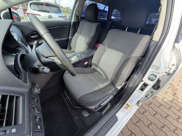 Toyota Avensis Combi Sol 1.8