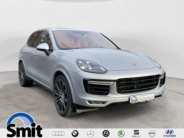 Porsche Cayenne Turbo S V8/ Carbon/ Panorama/ Modell '15