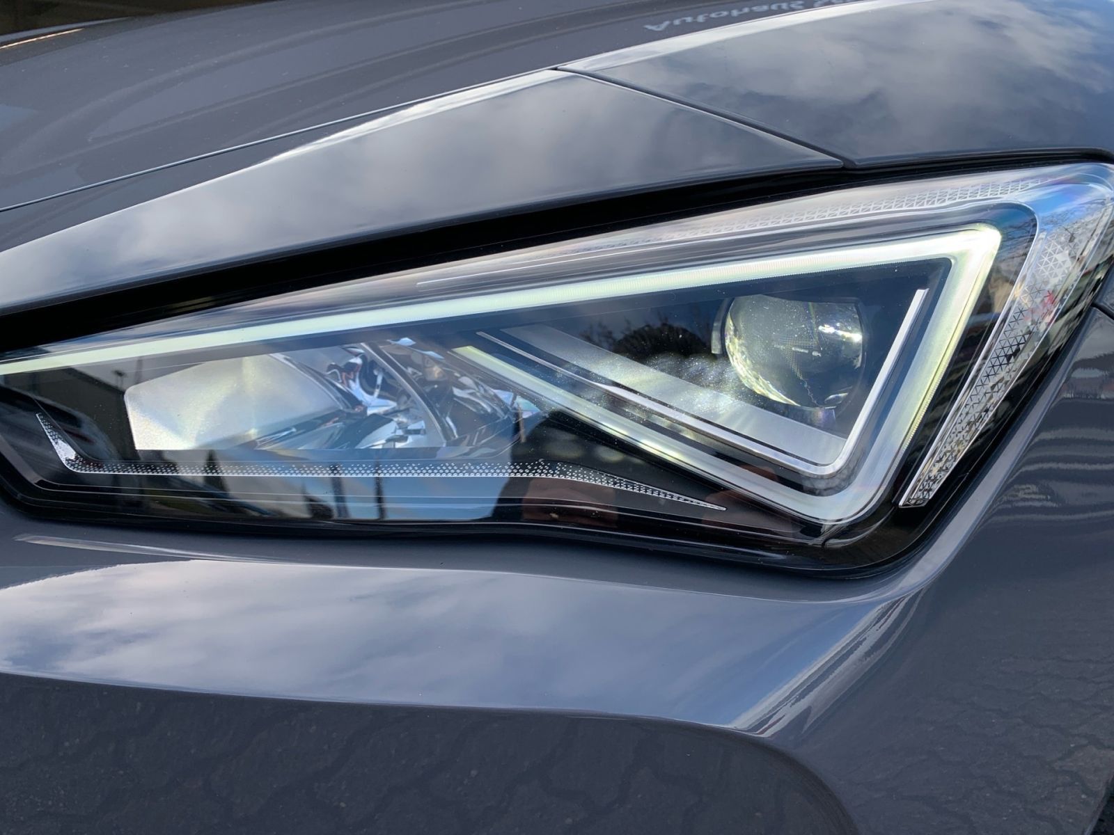 Fahrzeugabbildung CUPRA Leon Sportstourer 1.4 e-HYBRID OPF