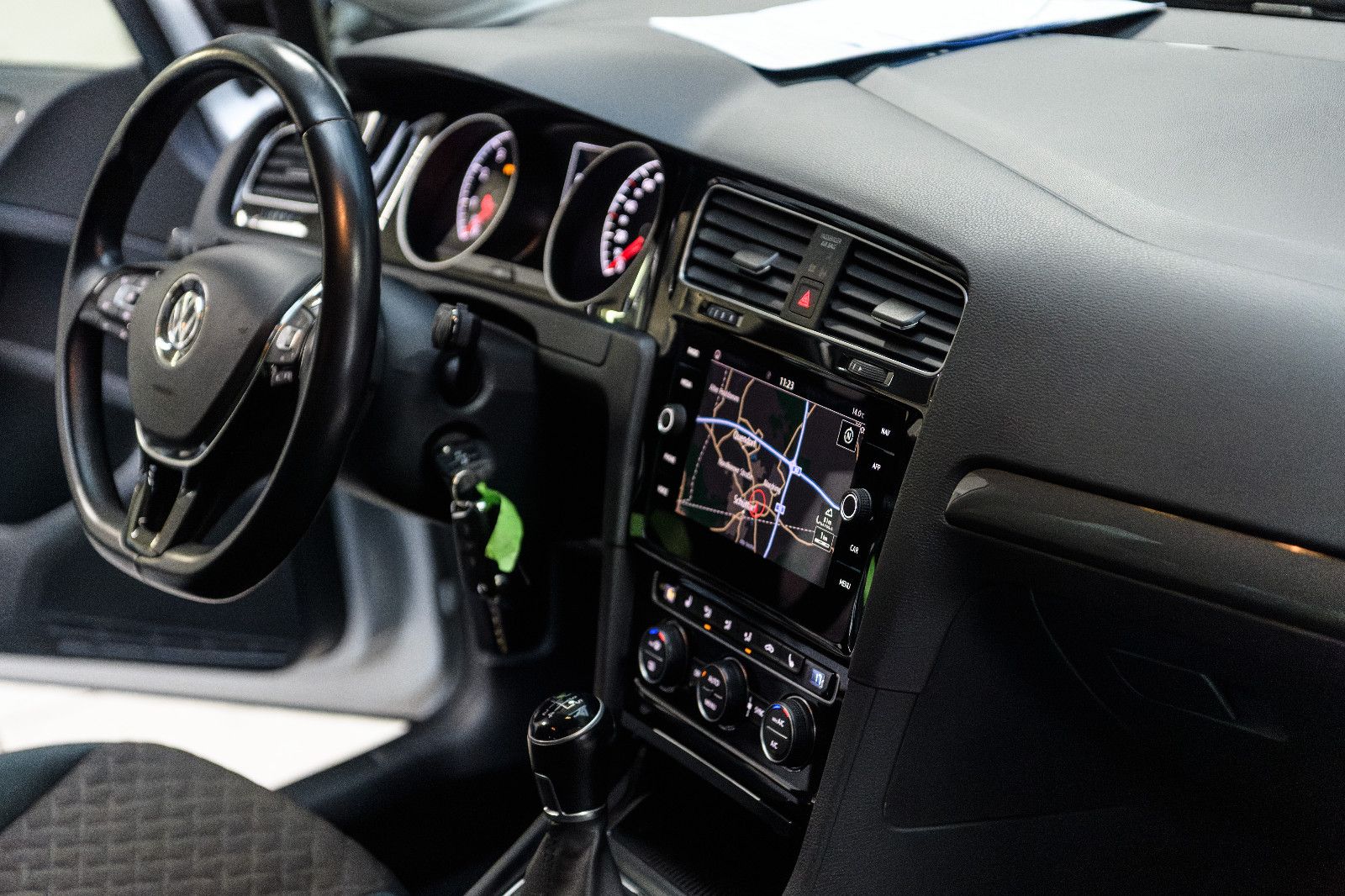 Fahrzeugabbildung Volkswagen Golf VII Lim. IQ.DRIVE