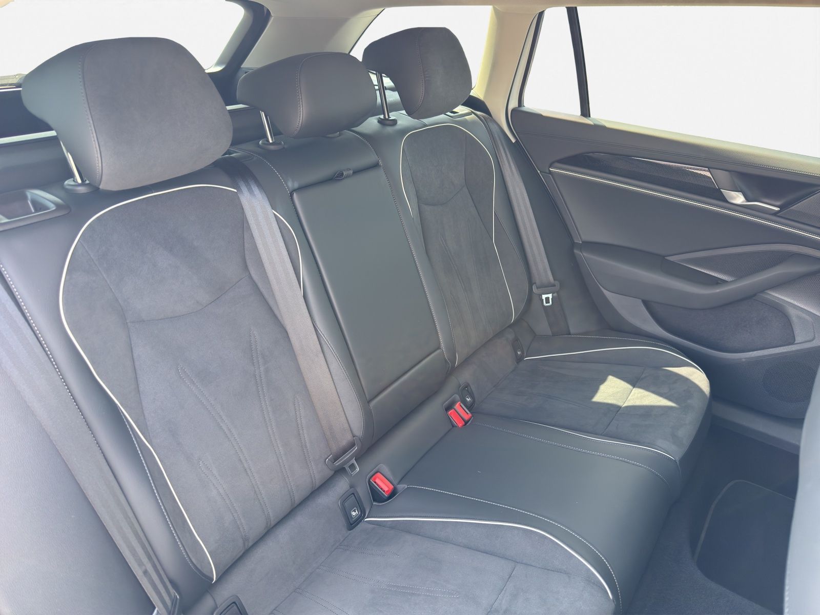 Volkswagen Passat Variant - Bild 19
