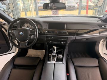 BMW 730 - 9