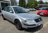 Volkswagen Passat Lim. Basis - gebrauchte VW Passat aus dem Jahr 2001