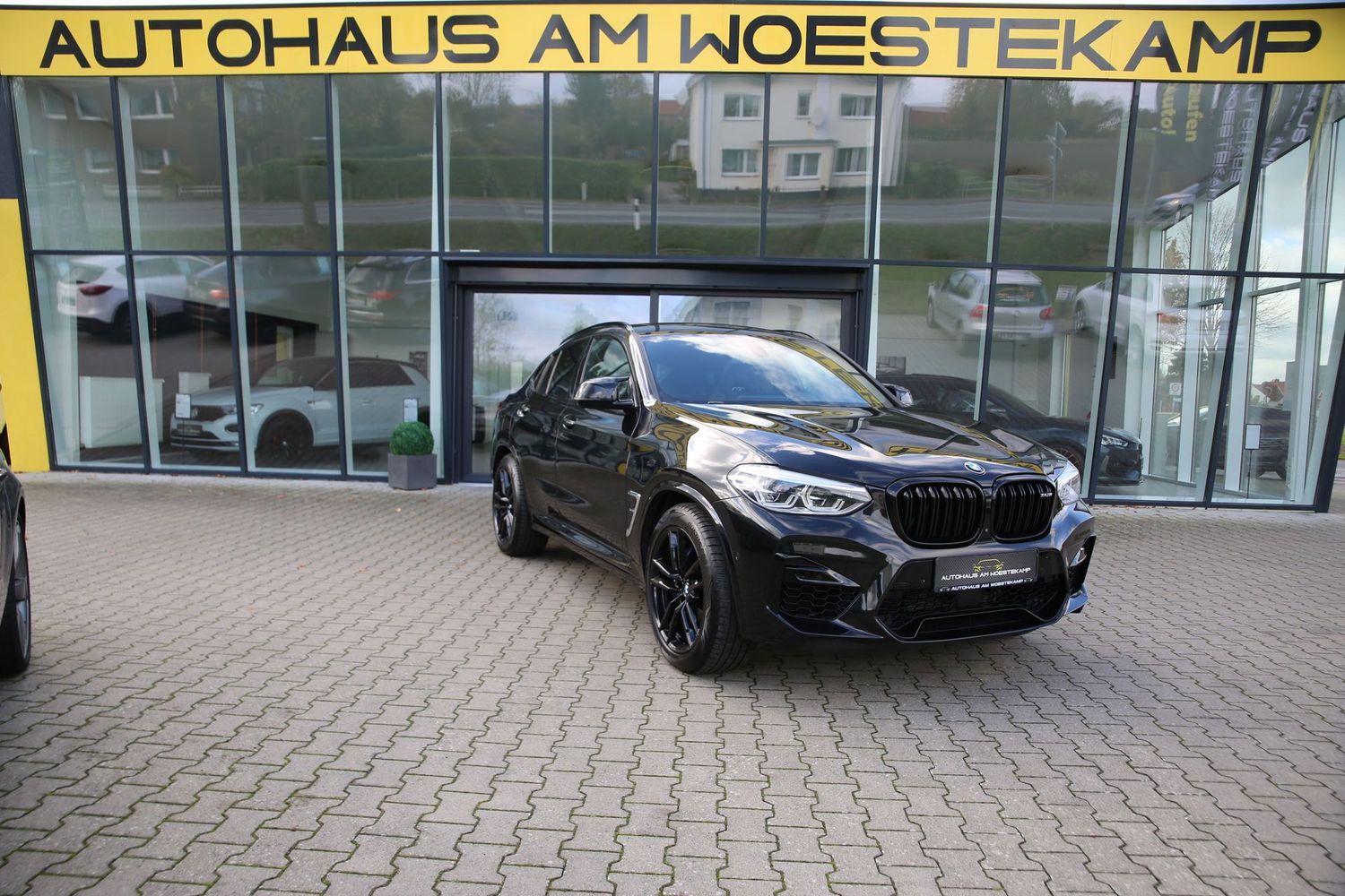 BMW X4 M PANO*HEADU*360°*H&amp;K*CARBON*ACC*SHADOW*AHK