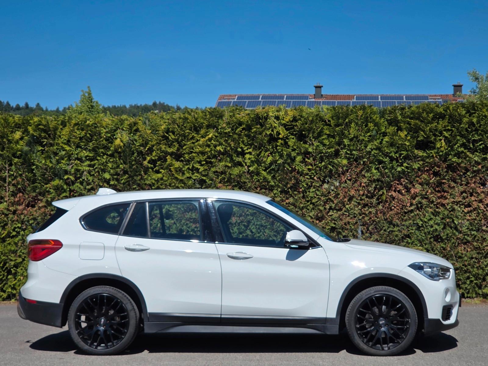 BMW X1 XDRIVE 18D 150CH - BVA - SHADOW LINE - LED - 2EME MAIN - HISTORIQUE ENTRETIEN COMPLET