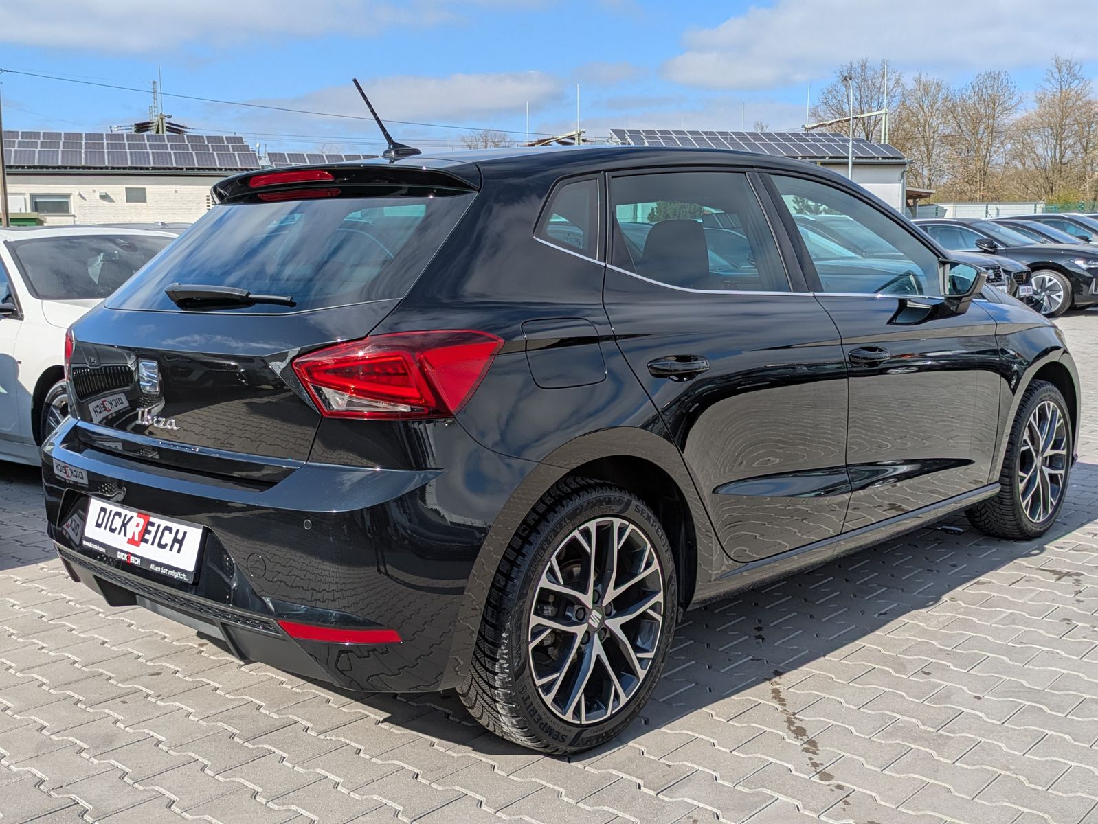 Fahrzeugabbildung SEAT Ibiza Xcellence 1.0 TSI VOLL-LED*ACC*APP*KAMERA