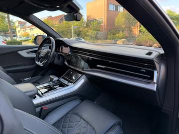 2018 AUDI Q8 — фото 10