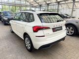 Skoda Kamiq 1.0 TSI Active  DSG|LED|CarPlay - Skoda Kamiq Active mit Benzin-Antrieb
