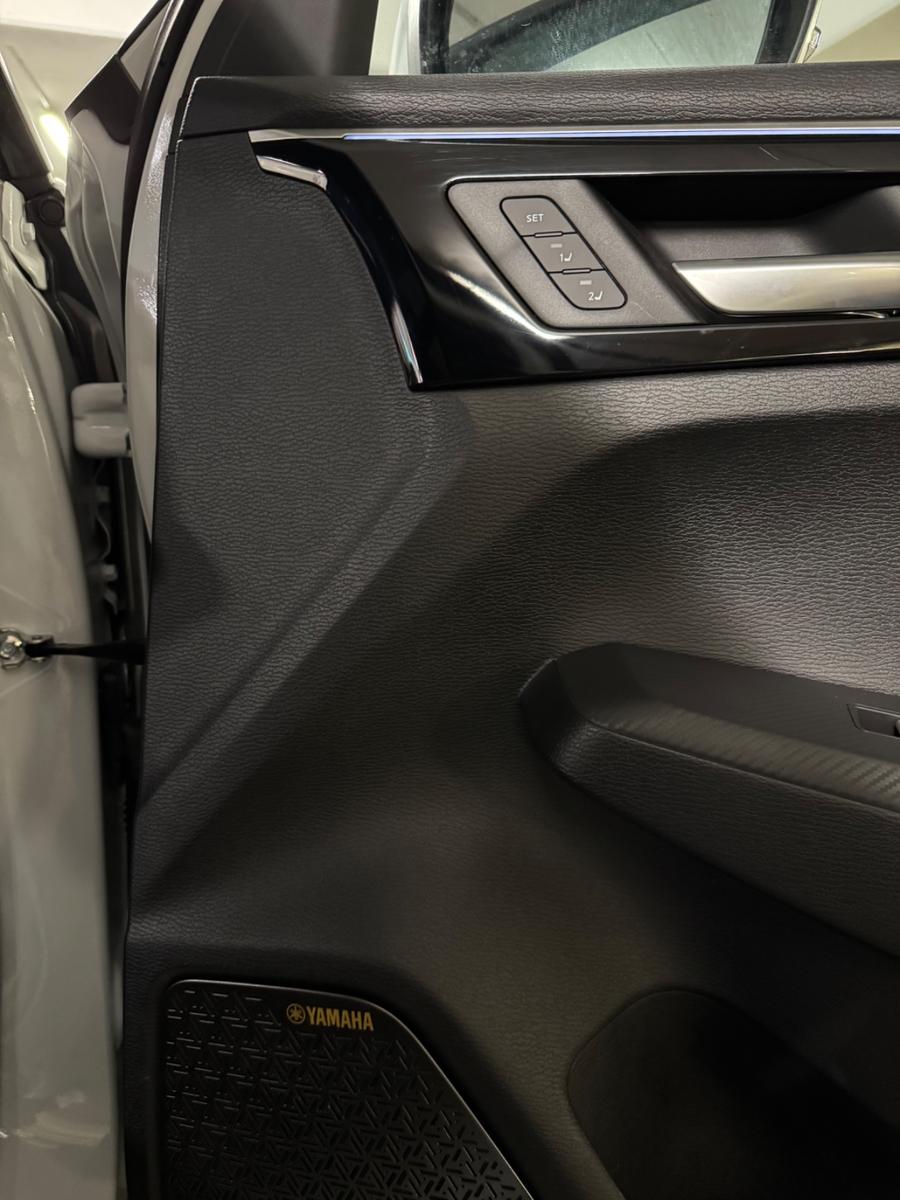 Mitsubishi LUXURY  2.4 PHEV 100 kW S-AWC Top