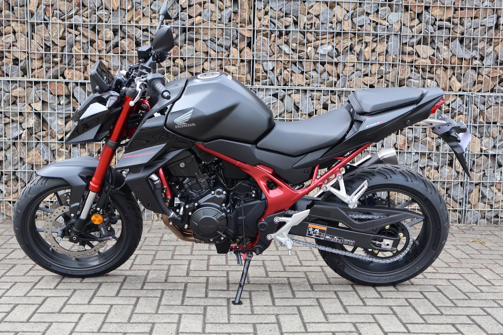 Honda CB 750 Hornet / Tageszulassung / auch in blau