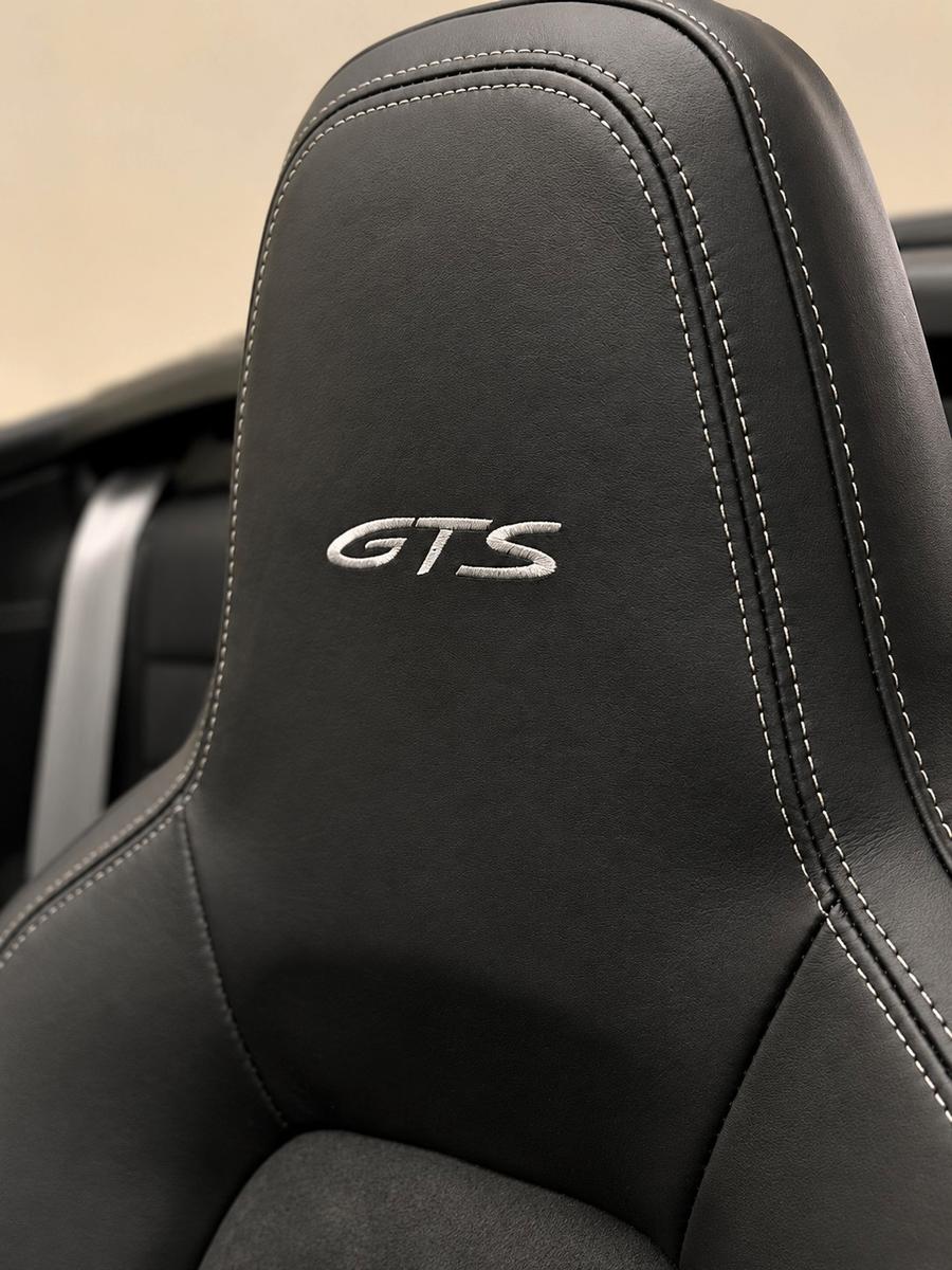 Porsche 992 GTS 4 CABRIO LIFT/BURMESTER/360/CHRONO/SPORT