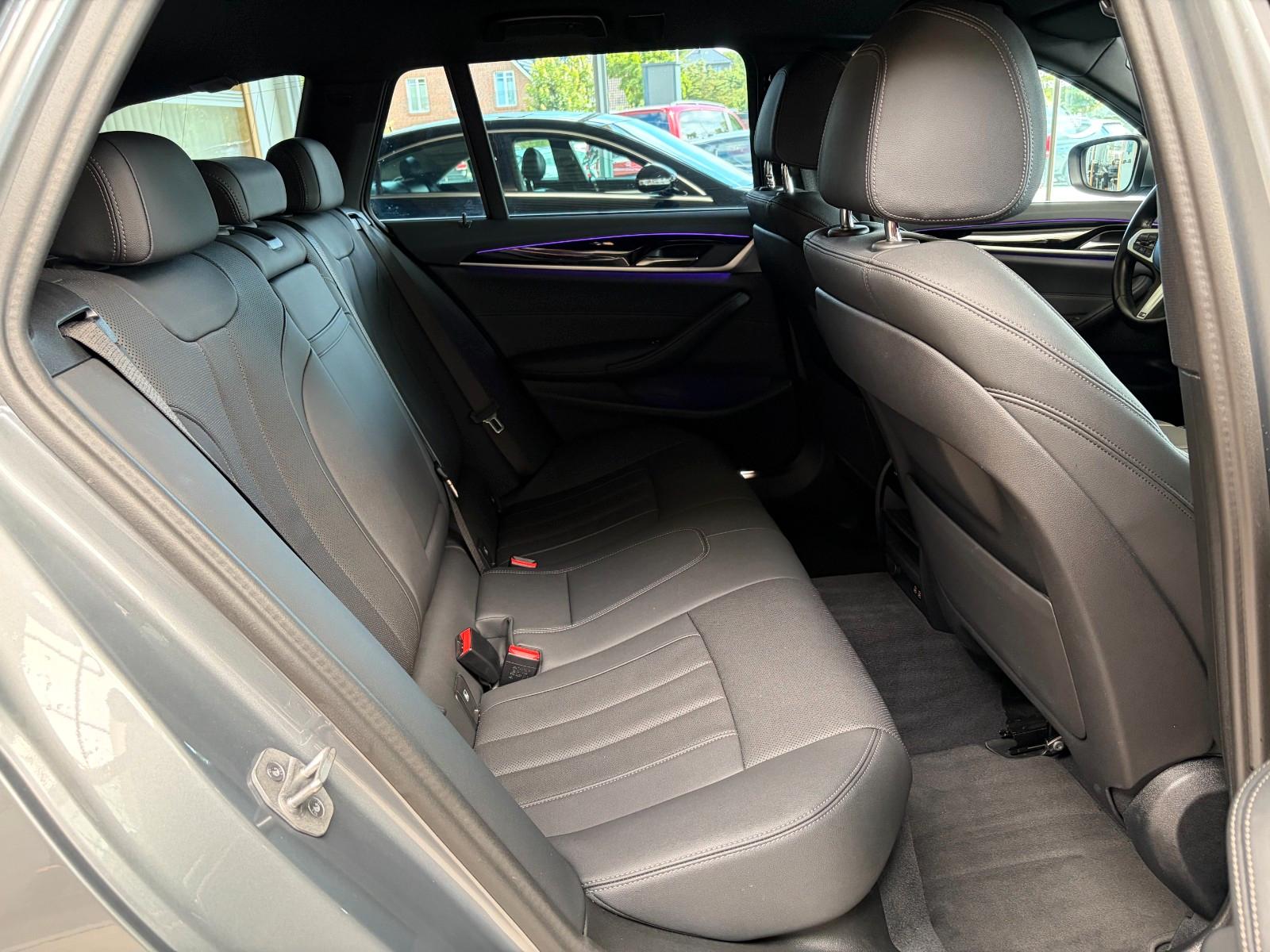 BMW 530d Touring/M-LENKR/LEDER/KAMERA/ACC/KEYLESS