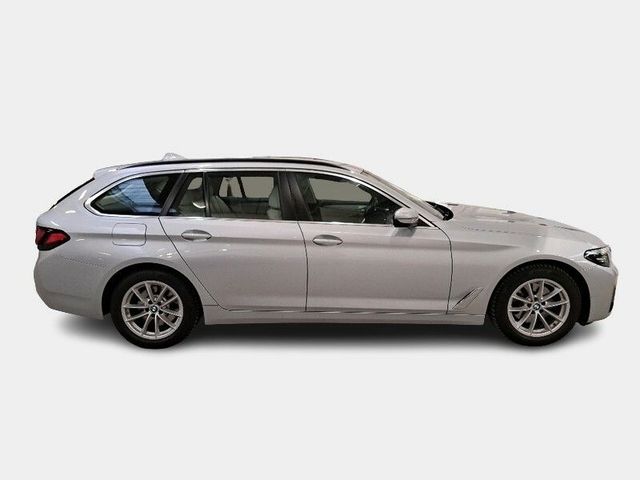 BMW 520 xDrive Business Auto MH48V Touring