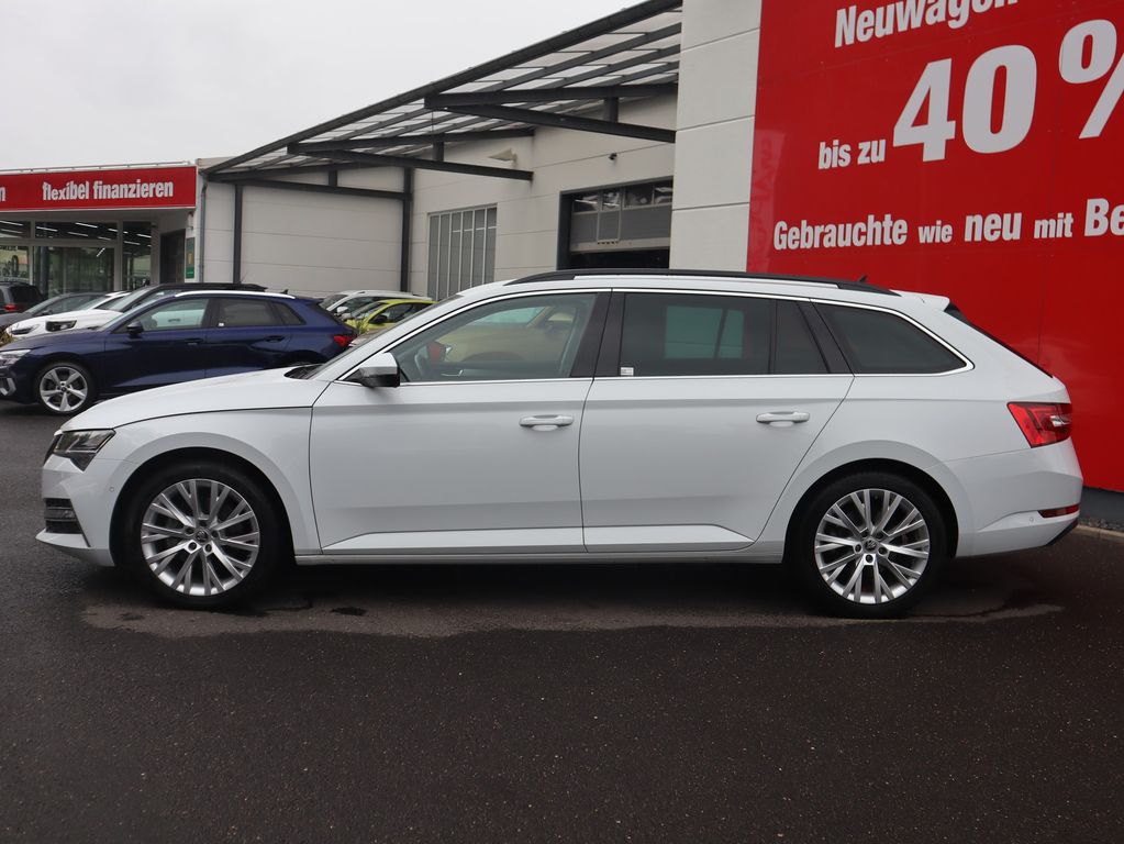Skoda Superb — fotografia 3
