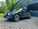 Bentley Bentayga 6.0 W12 4WD 4 Sitz. 3xTV NAIM H-Up - Bentley Bentayga Gebrauchtwagen