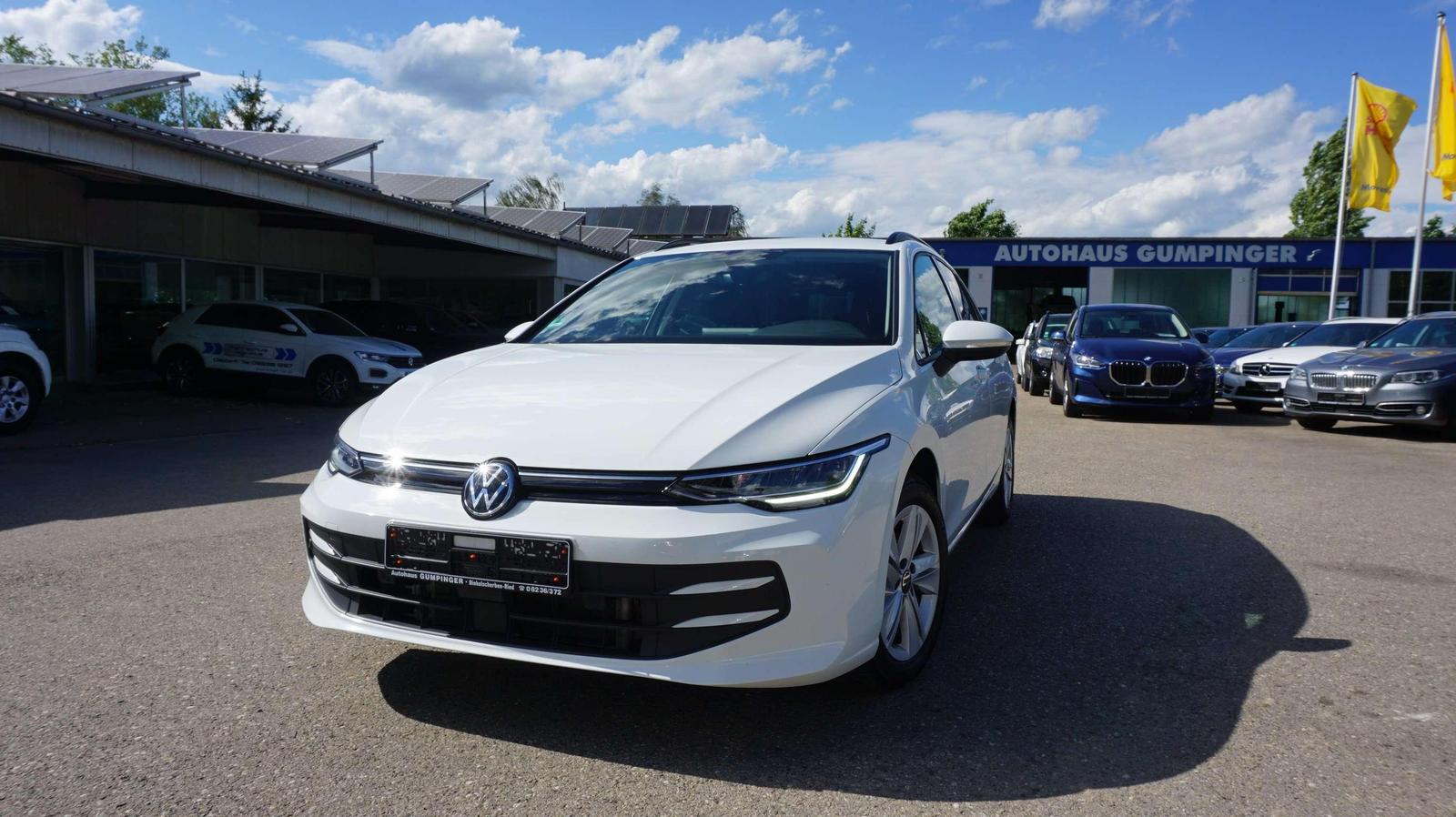 Volkswagen Golf Variant 1.5 eTSI OPF DSG Life    Sitzheizun