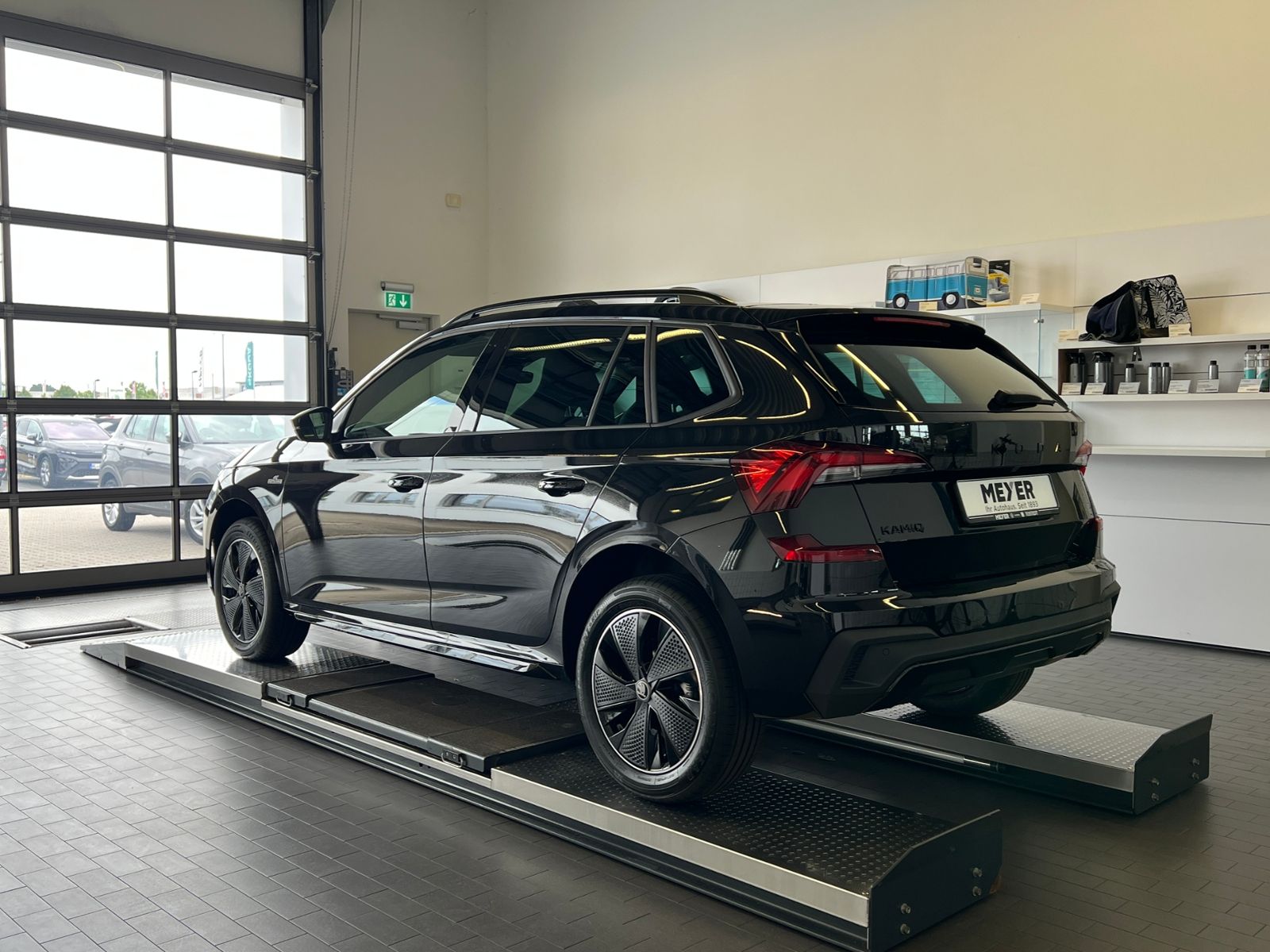 Fahrzeugabbildung SKODA Kamiq Monte Carlo 1.0 TSI DSG *AHK, Matrix-LED*