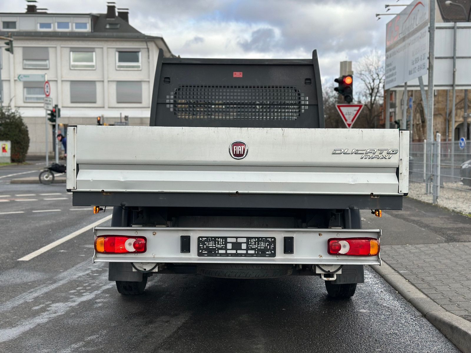 Fahrzeugabbildung Fiat DUCATO MAXI 7 SITZER PRITSCHE/KIPPER DOPPELK 35