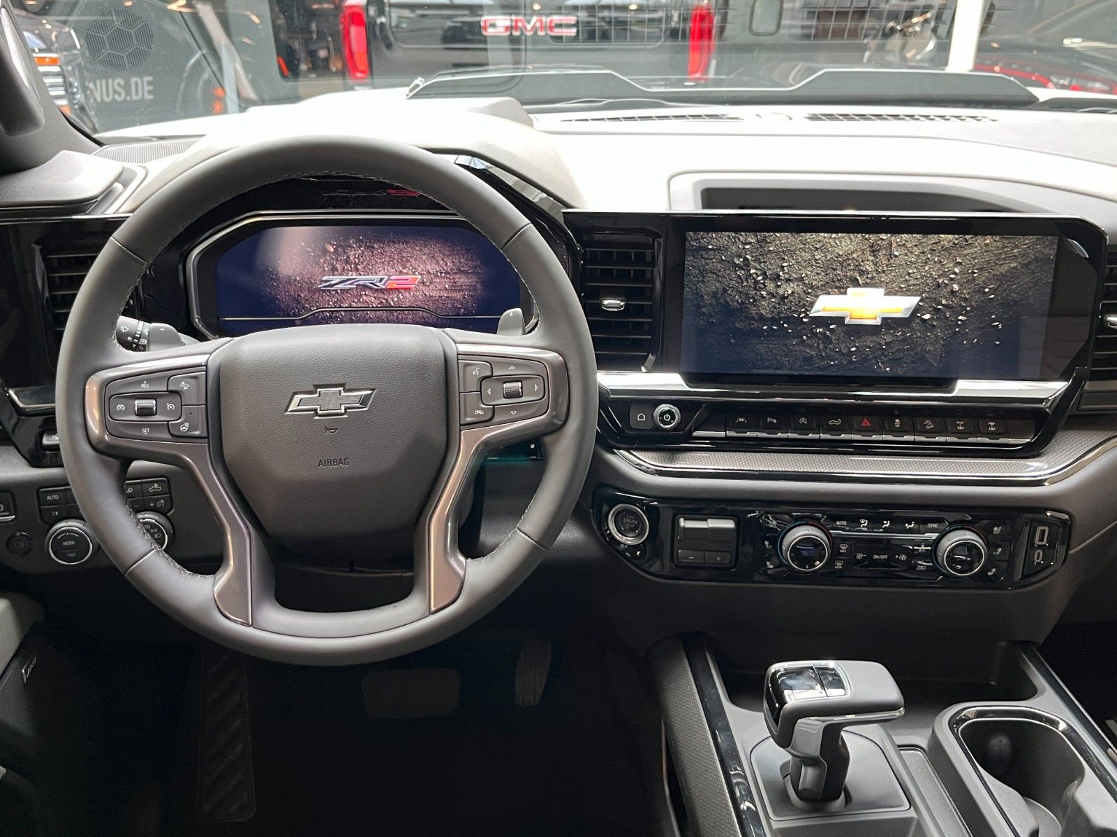 Fahrzeugabbildung Chevrolet Silverado ZR2 V8 6.2*Head-Up*360°*Offroad*AHK