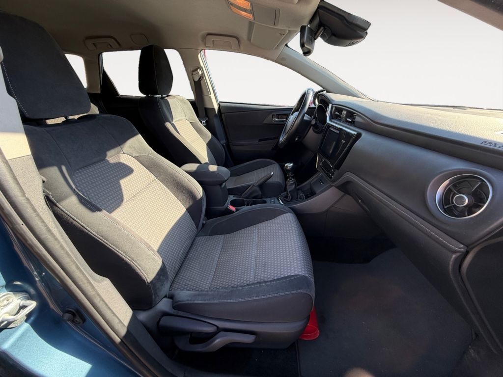 Fahrzeugabbildung Toyota Auris 1.2 Turbo Touring Sports Comfort