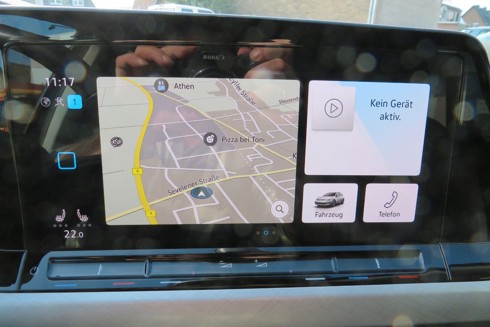 Fahrzeugabbildung Volkswagen Golf Variant LIFE DSG NAVI APP ACC SITZH. LED 1H