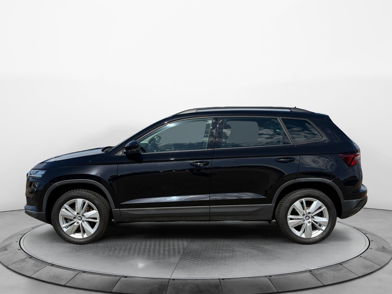 Skoda Karoq 1.5TSI DSG Selection Navi LED Kamera imagem 3