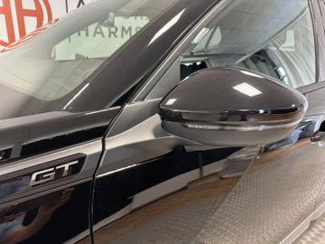 Peugeot 2008 Hybrid 145 GT Exclusive AHK 360Grad Kam.