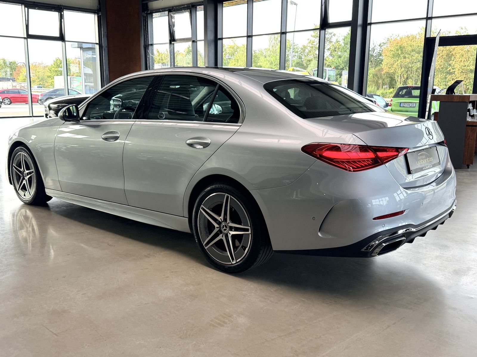 Mercedes-Benz C 220 d AMG Pano Kamera Distronic Memory MBUX KE foto 4