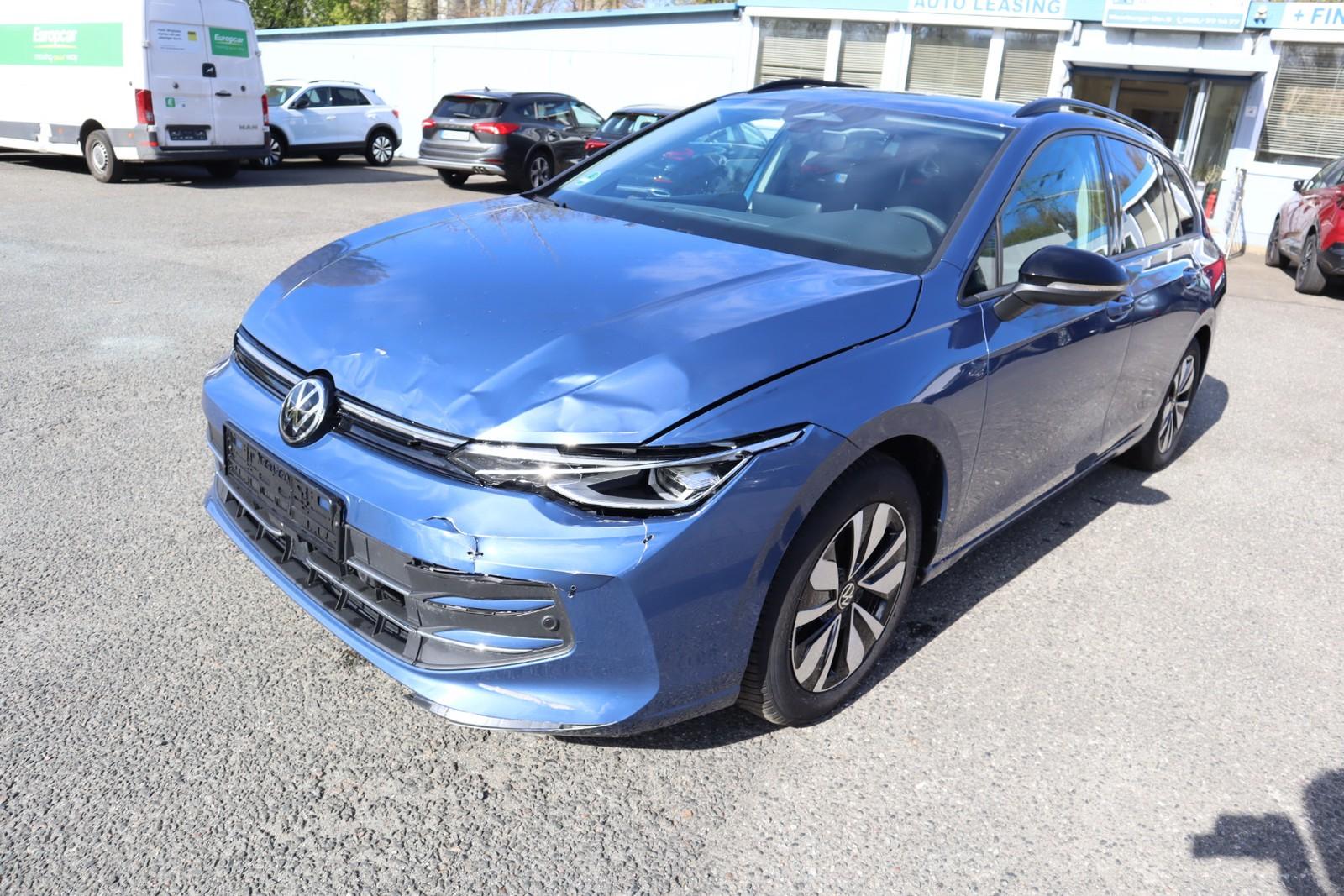 Volkswagen Golf VIII Variant 1.5 TSI DSG Goal Autom. Kamera