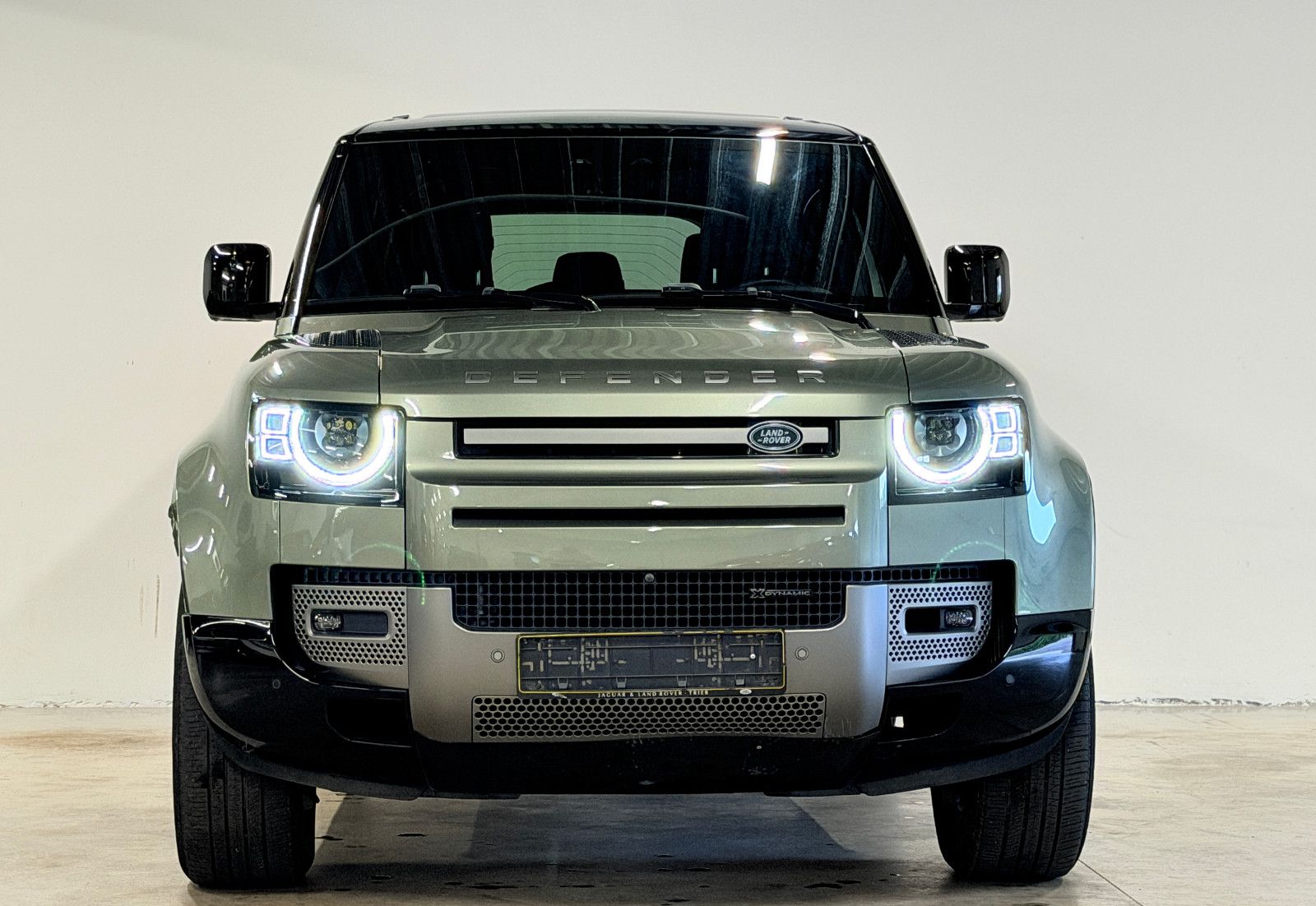 Land Rover Defender 110 X-Dynamic S imagem 2