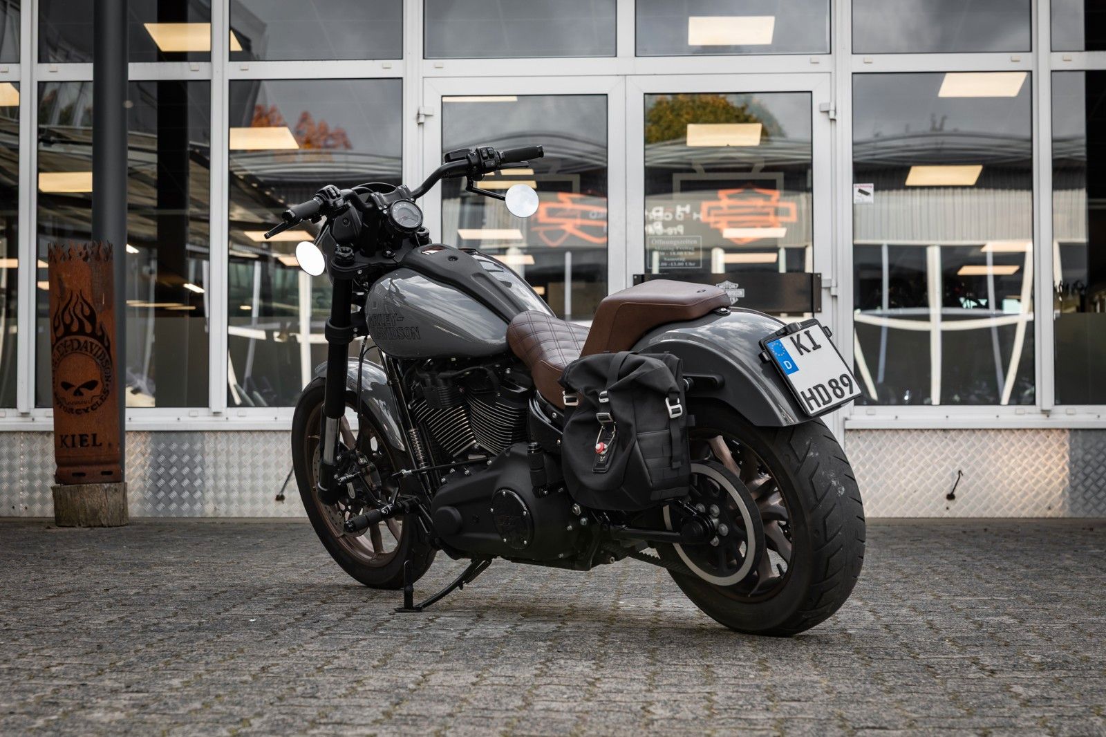 Fahrzeugabbildung Harley-Davidson FXLRS LOW RIDER S 117 CUI - JEKILL&HYDE -