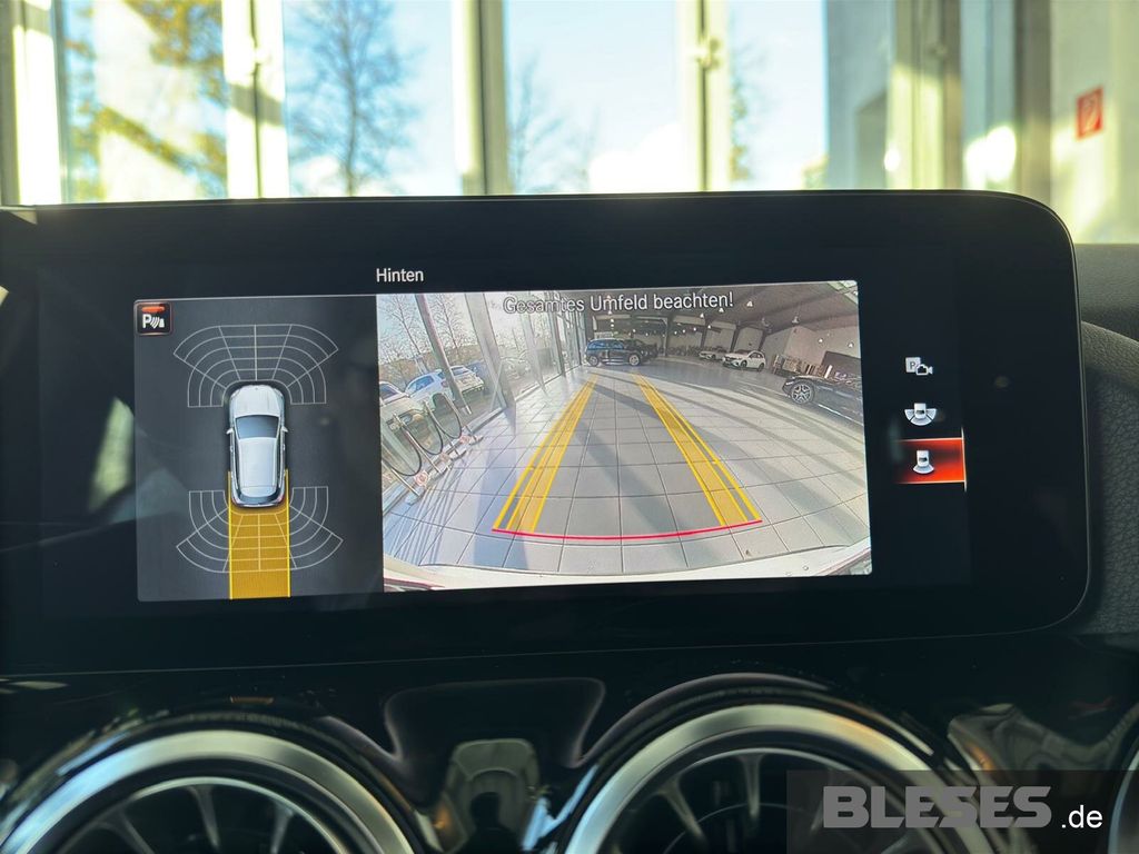 MERCEDES-BENZ GLA 180 – Bild 12