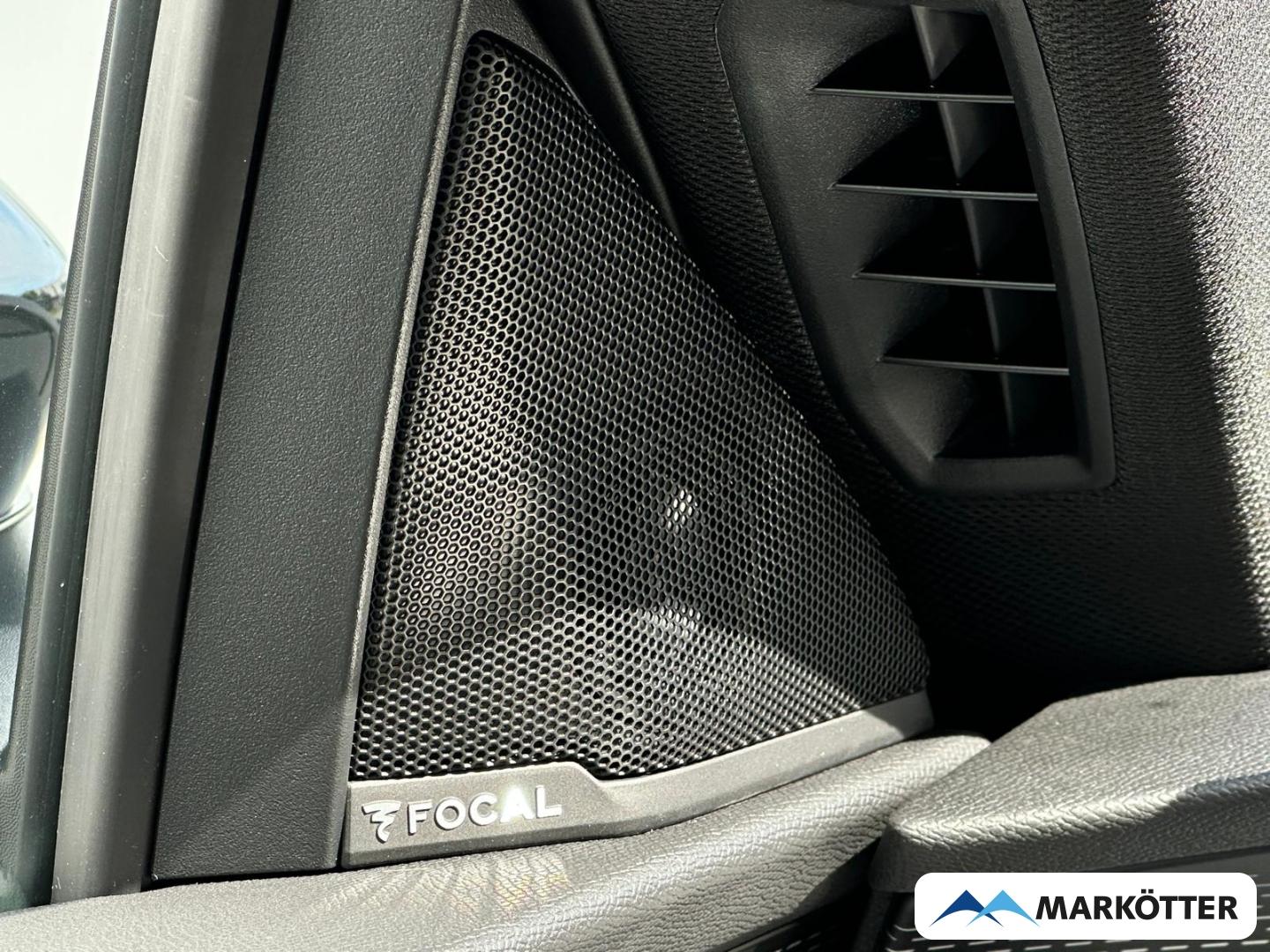 Peugeot 3008 GT Plug-In Hybrid 225 AHK/360°/Massage/Pano