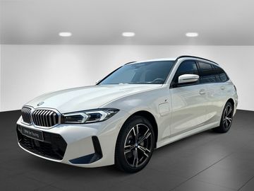 BMW 330e xDrive M Sportpaket