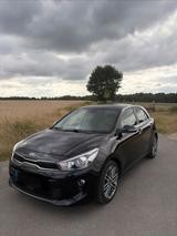 Kia Rio Platinum Bj. 2019 - TÜV neu - - Kia Rio in Hannover