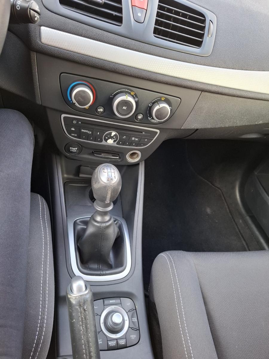 Renault Megane 2010 — photo 5