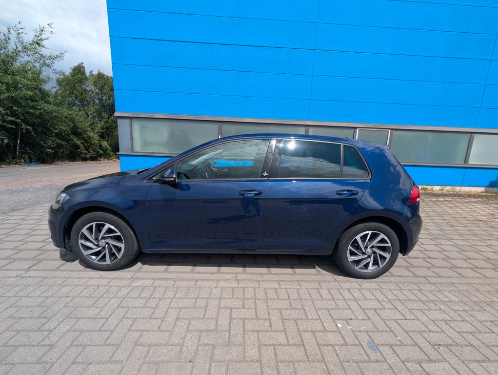 Image of Volkswagen Golf