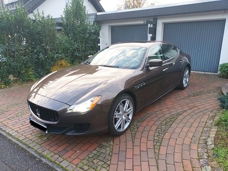 Maserati Quattroporte