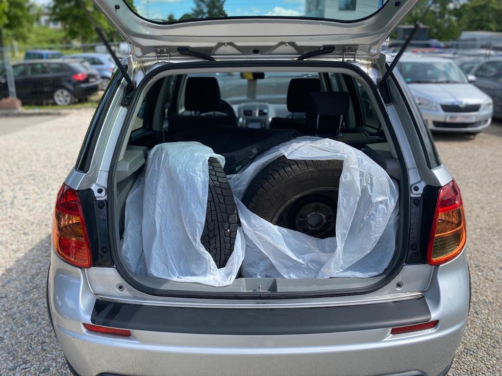 Suzuki SX4