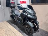 Yamaha Tricity 300 *tiefer Sitz*Topcase* - YAMAHA TRICITY